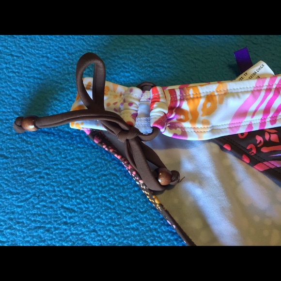 REEF Bikini Bottom - Picture 3 of 3